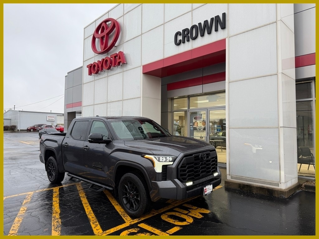 2025 Toyota Tundra Limited's photo