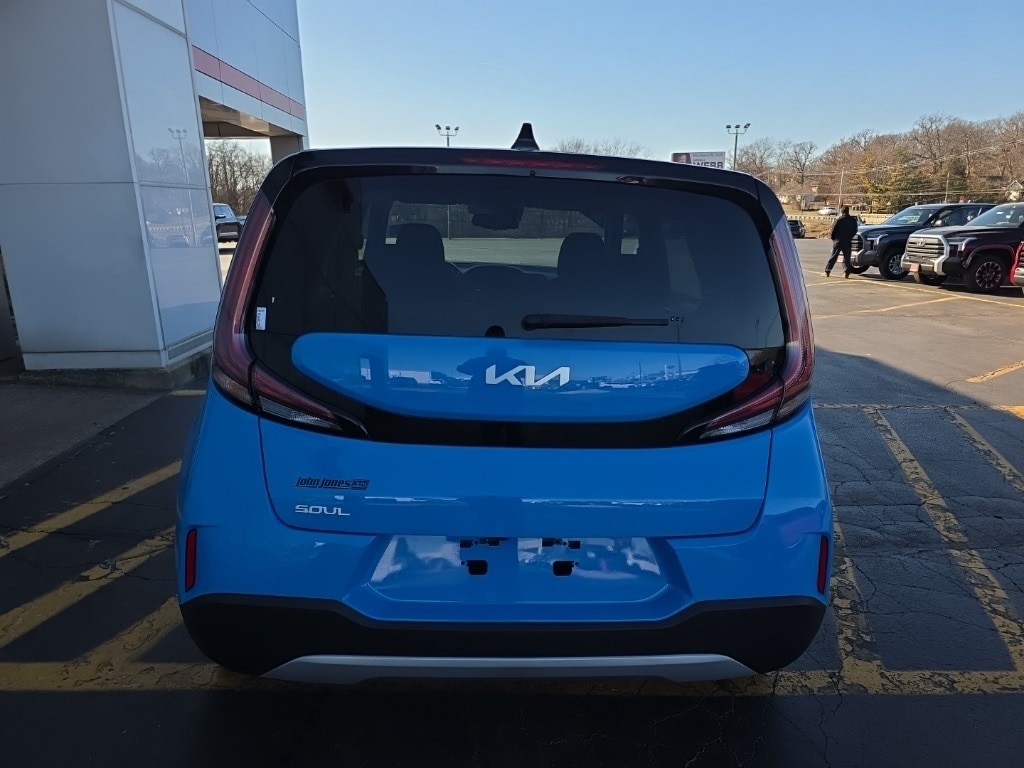 Used 2024 Kia Soul S Hatchback