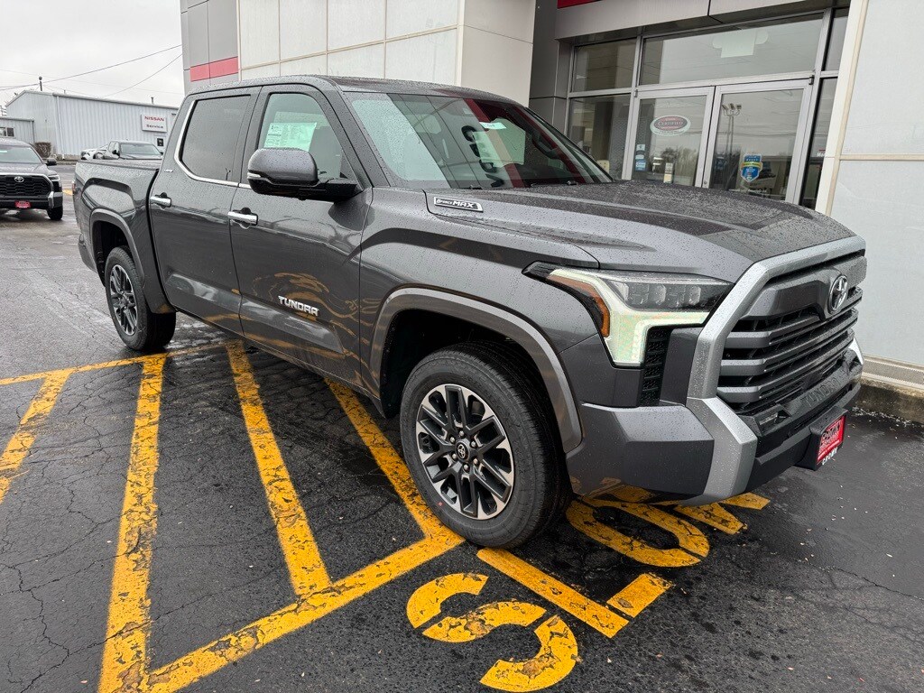 2025 Toyota Tundra Limited photo 2