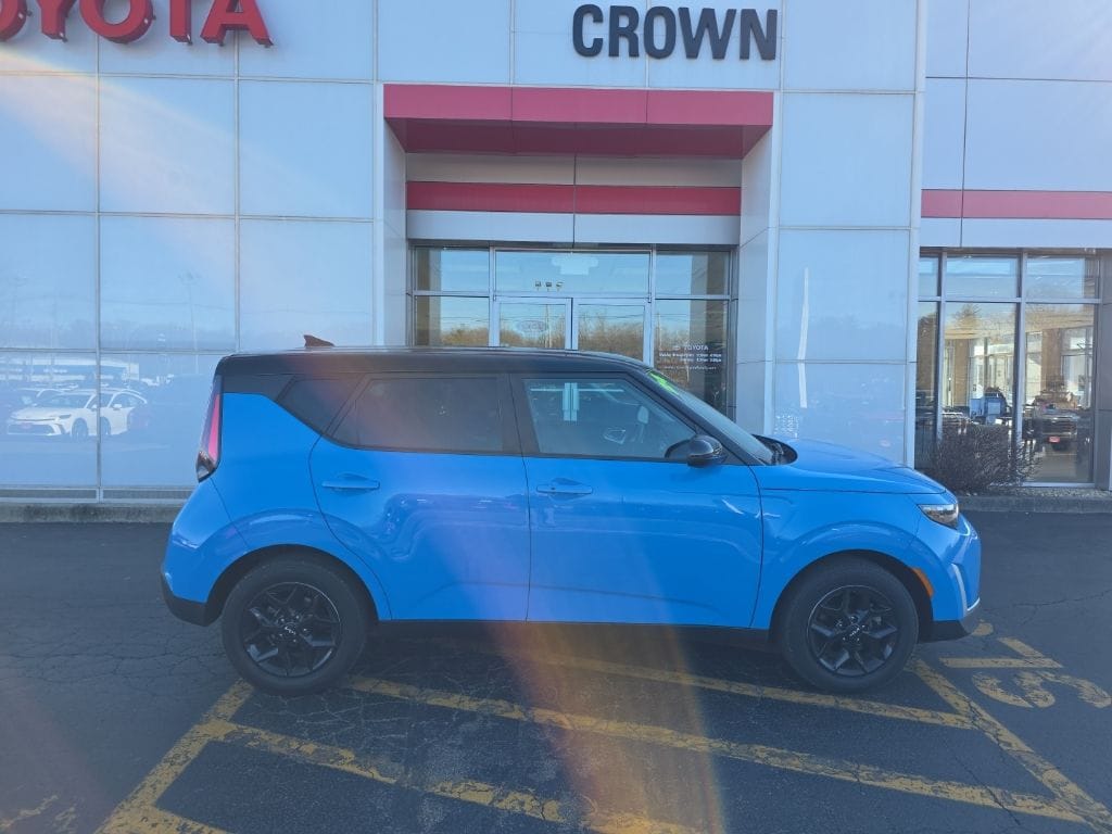 Used 2024 Kia Soul S with VIN KNDJ23AU2R7234114 for sale in Decatur, IL