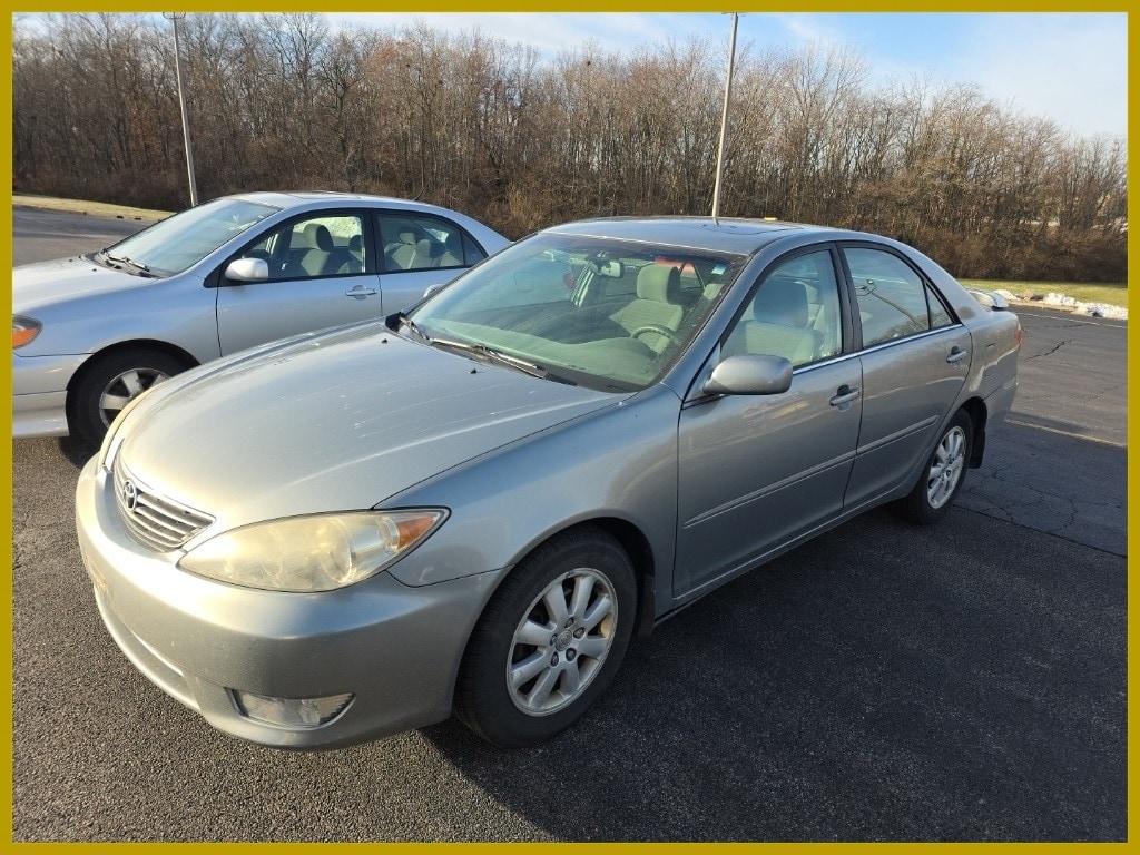 2005 Toyota Camry Standard