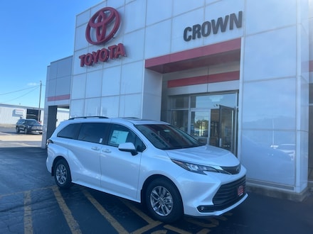 2025 Toyota Sienna XLE 7 Passenger Van Passenger Van