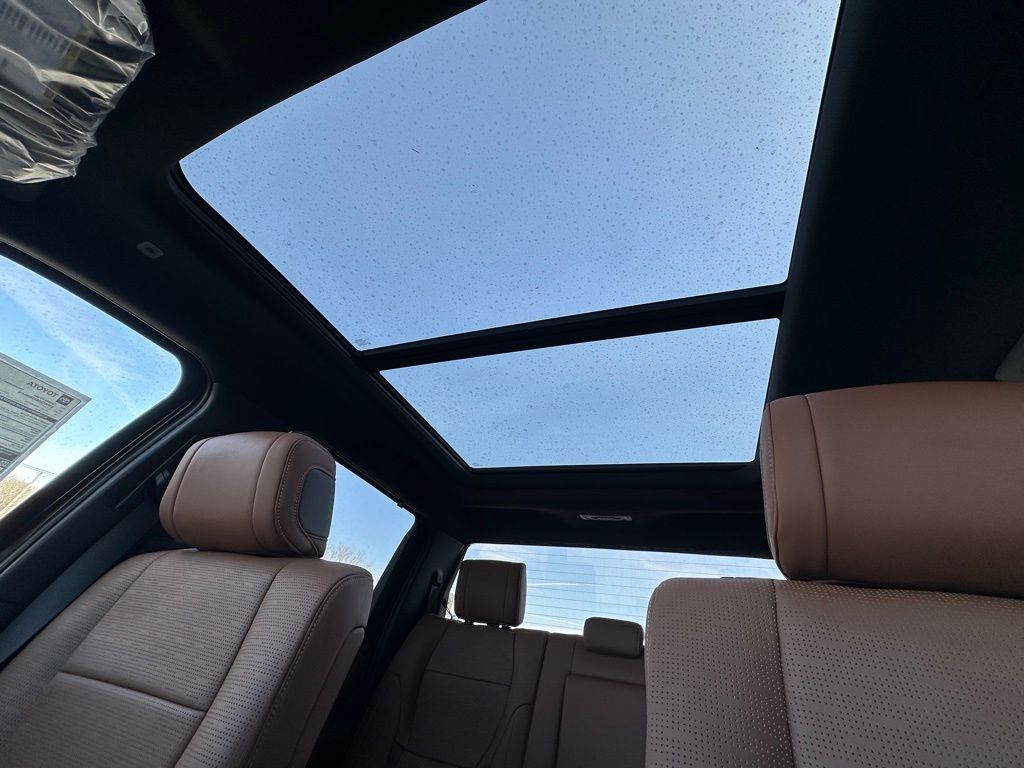 2025 Toyota Tundra 1794 Edition - Photo 12
