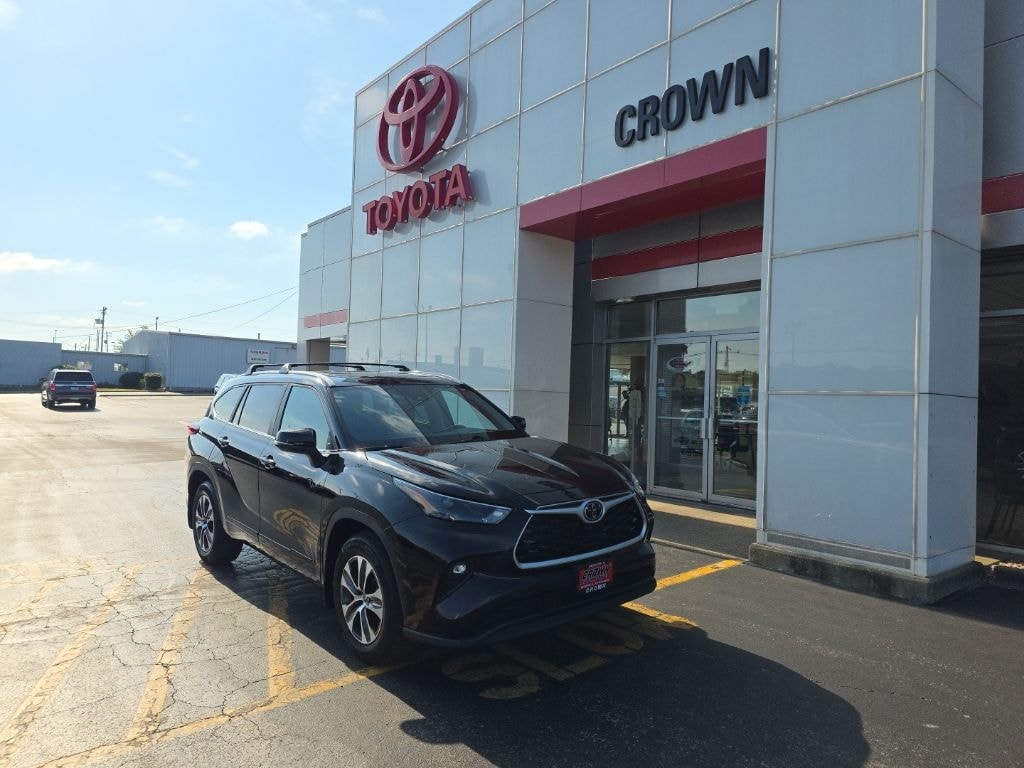Used 2023 Toyota Highlander XLE SUV