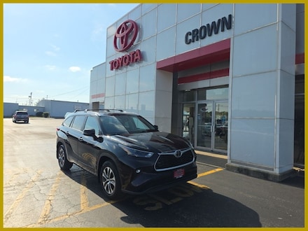 2023 Toyota Highlander XLE SUV