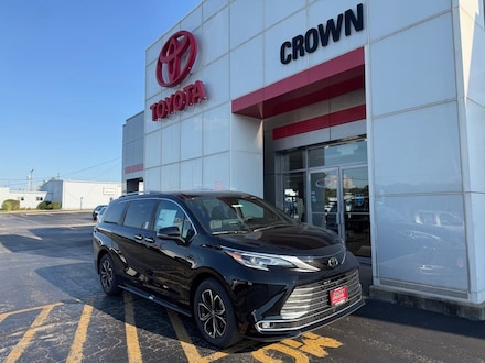 2026 Toyota Sienna Platinum 7 Passenger Van Passenger Van