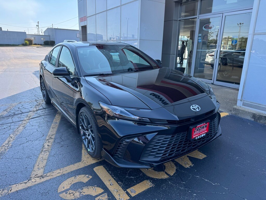2026 Toyota Camry SE photo 2