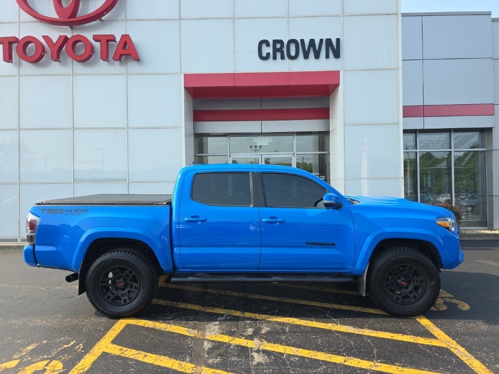 Used 2020 Toyota Tacoma TRD Sport with VIN 5TFCZ5AN7LX228163 for sale in Decatur, IL