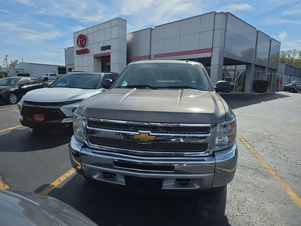 2013 Chevrolet Silverado 1500 photo 2