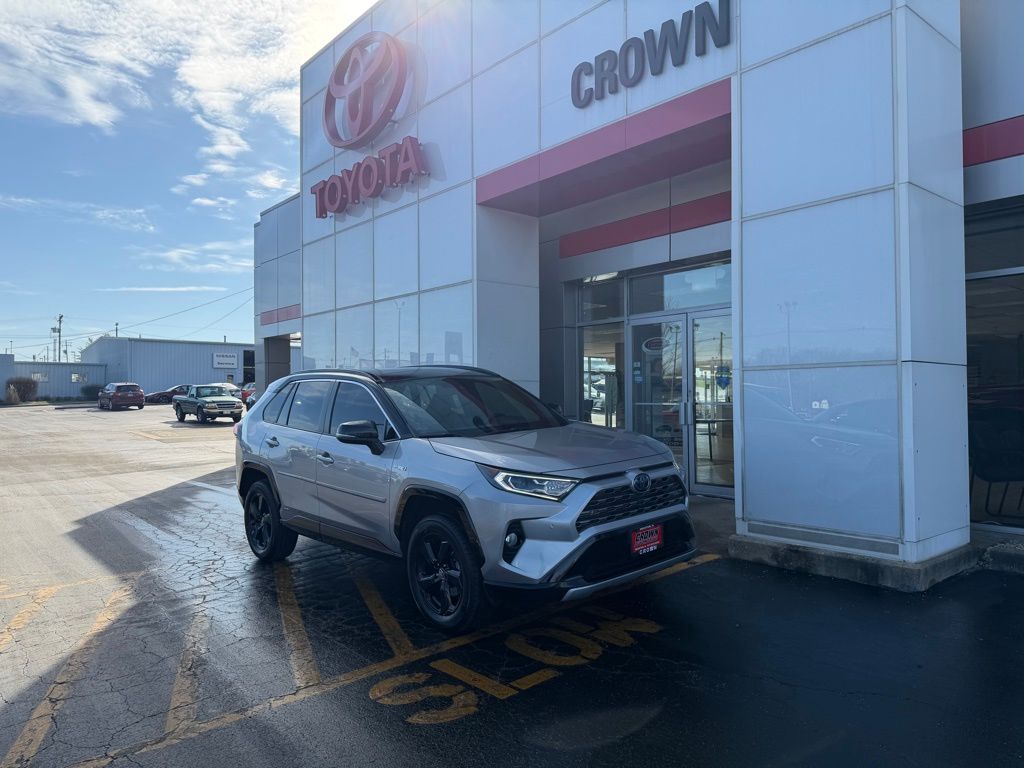 2020 Toyota RAV4 XSE