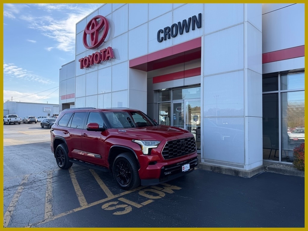 2024 Toyota Sequoia Platinum's photo