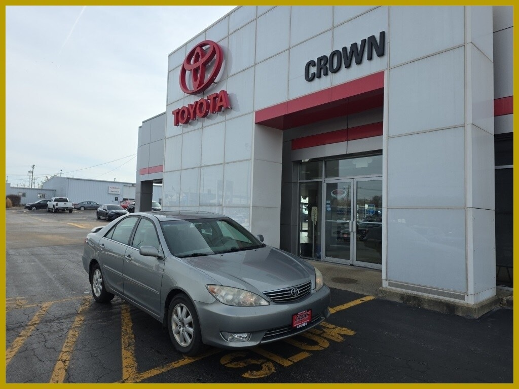 2005 Toyota Camry XLE's photo