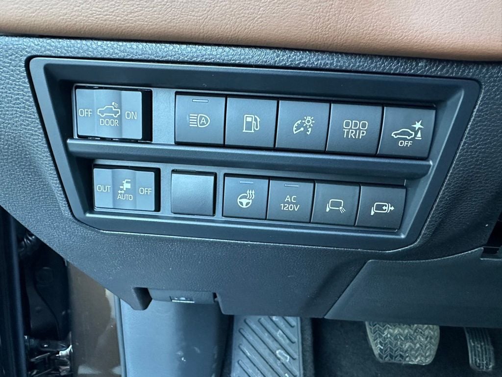 2025 Toyota Tundra 1794 Edition - Photo 10