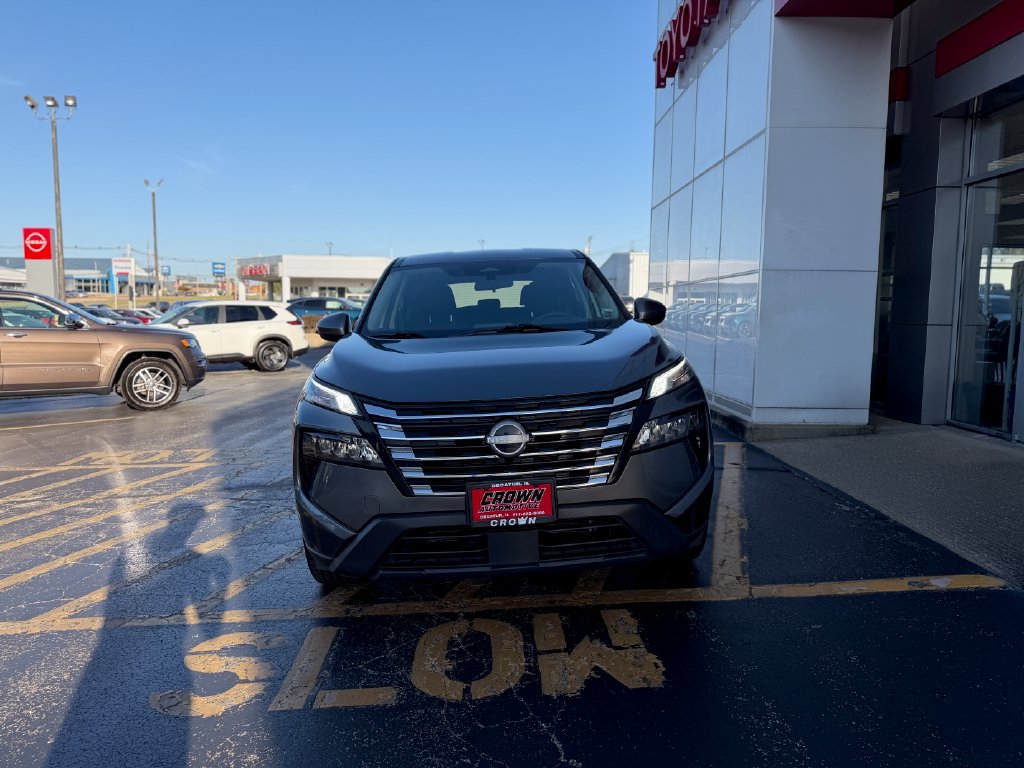 Used 2024 Nissan Rogue SV SUV