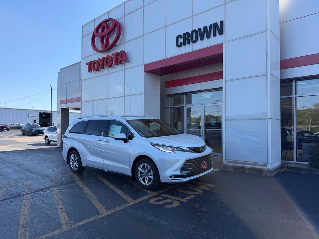 2026 Toyota Sienna Limited 7 Passenger Van Passenger Van