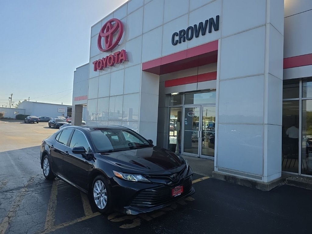 Used 2019 Toyota Camry LE with VIN 4T1B11HK2KU847918 for sale in Decatur, IL