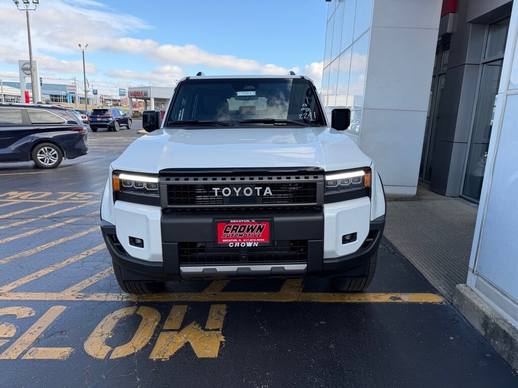 2026 Toyota Land Cruiser Base photo 2