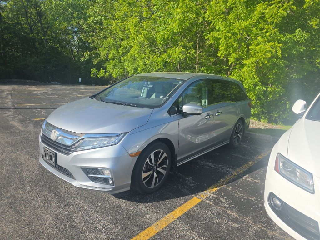 2018 Honda Odyssey Elite's photo