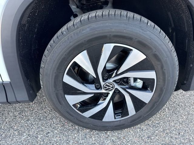 2026 Volkswagen Tiguan S - Photo 22