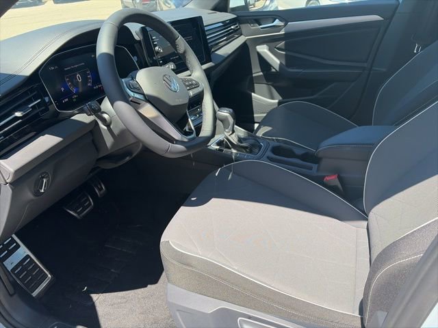 2026 Volkswagen Jetta Sport - Photo 11