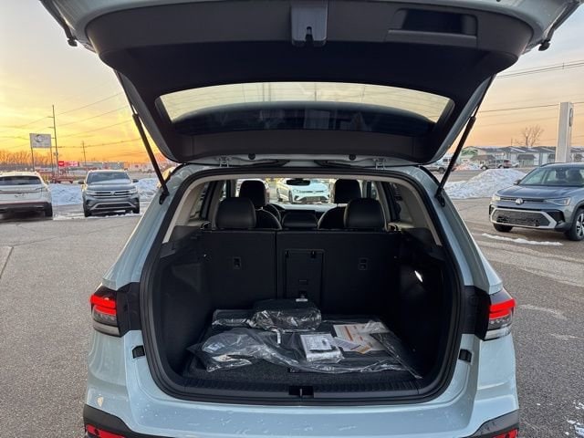 2026 Volkswagen Taos SE Black - Photo 17