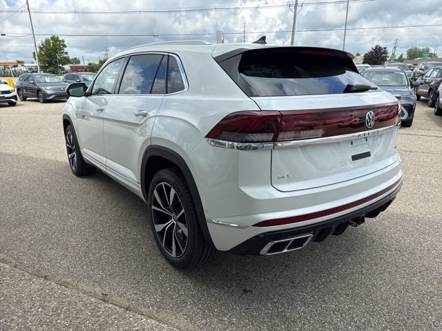 2026 Volkswagen Atlas Cross Sport SEL Premium R-Line photo 4