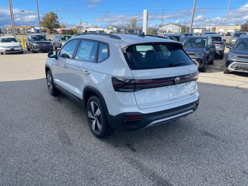 New 2025 Volkswagen Taos 1.5T S SUV