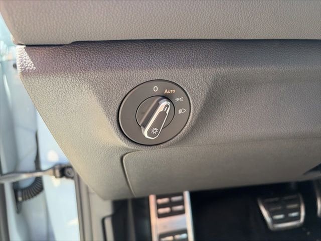 2026 Volkswagen Jetta Sport - Photo 17