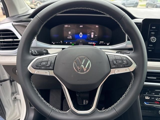 2026 Volkswagen Taos SE - Photo 8