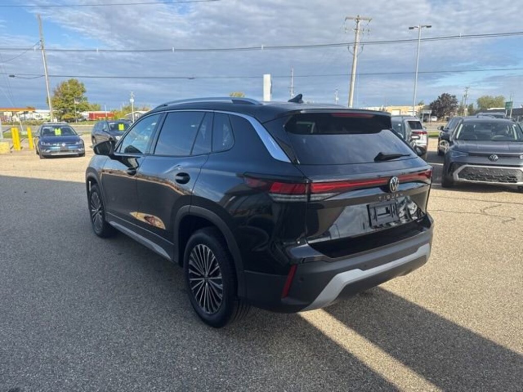 New 2025 Volkswagen Tiguan 2.0T S SUV