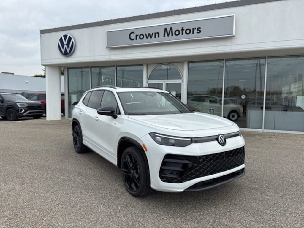 New 2025 Volkswagen Tiguan 2.0T SE R-Line Black SUV