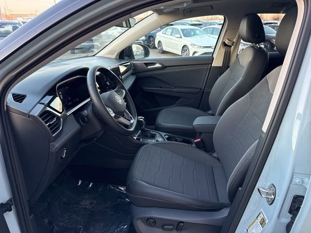 2026 Volkswagen Taos SE Black - Photo 14