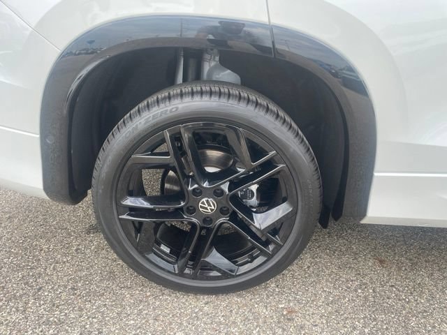 2026 Volkswagen Tiguan SE R-LINE BLACK - Photo 9
