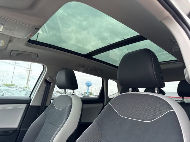 2026 Volkswagen Taos SE - Photo 16