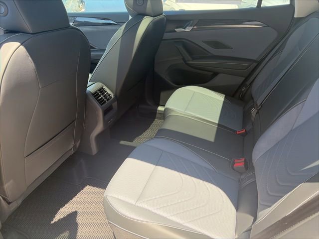 2026 Volkswagen Tiguan SE - Photo 13