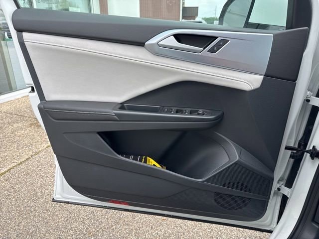 2026 Volkswagen Taos SE - Photo 13