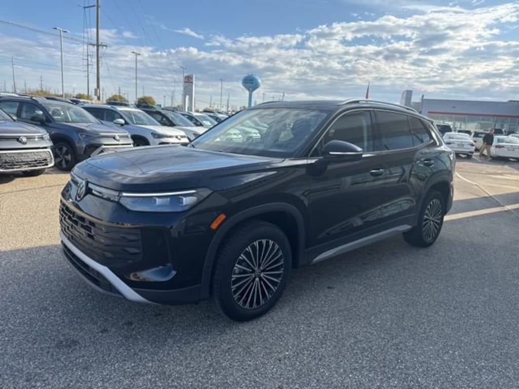 New 2025 Volkswagen Tiguan 2.0T S SUV