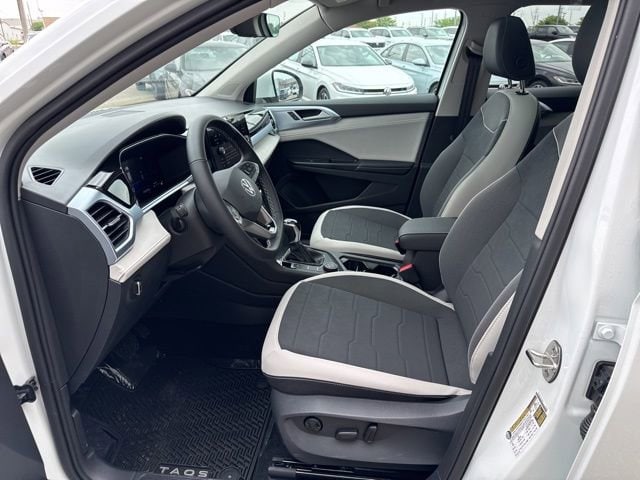 2026 Volkswagen Taos SE - Photo 15