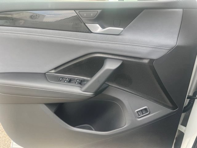 2026 Volkswagen Tiguan SE R-LINE BLACK - Photo 16