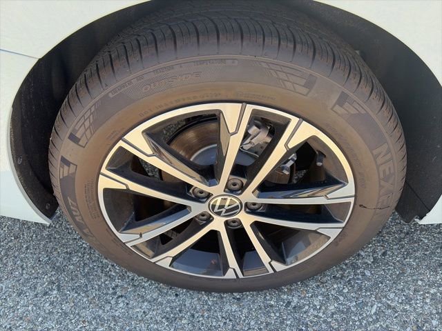 2026 Volkswagen Jetta Sport - Photo 9