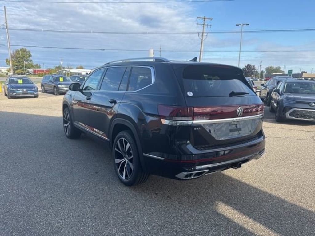 New 2026 Volkswagen Atlas 2.0T SEL Premium R-Line SUV