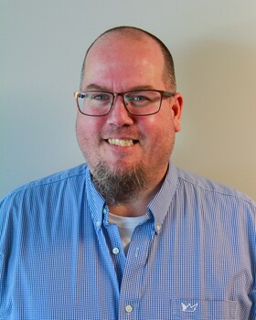 Staff member Jason Holland from ef83d6073382