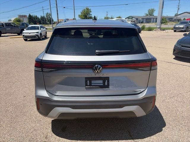 2026 Volkswagen Tiguan SE - Photo 6