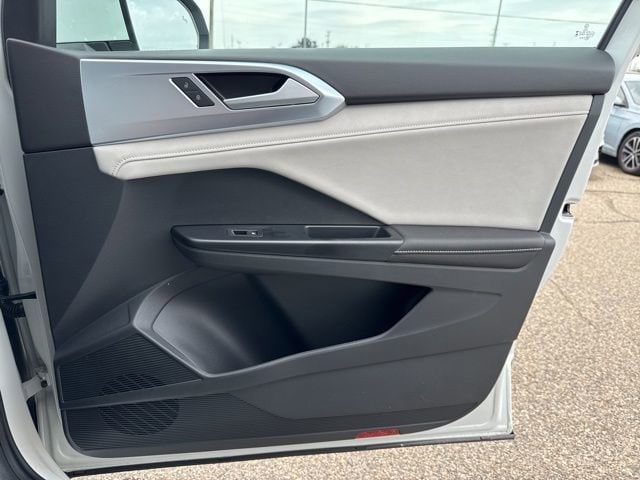2026 Volkswagen Taos SE - Photo 14