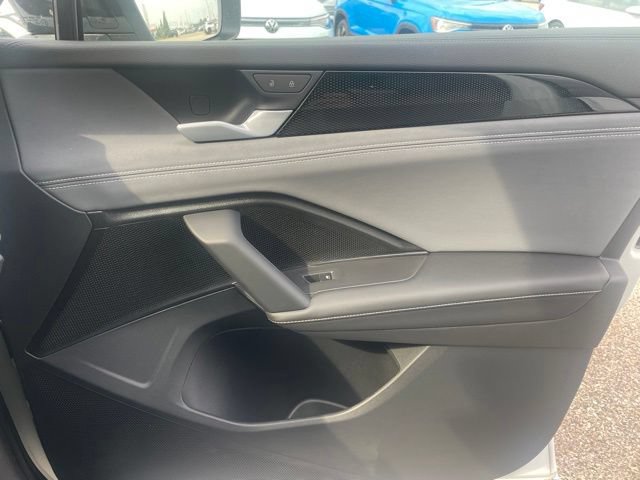 2026 Volkswagen Tiguan SE R-LINE BLACK - Photo 24