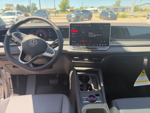 2026 Volkswagen Tiguan SE - Photo 14