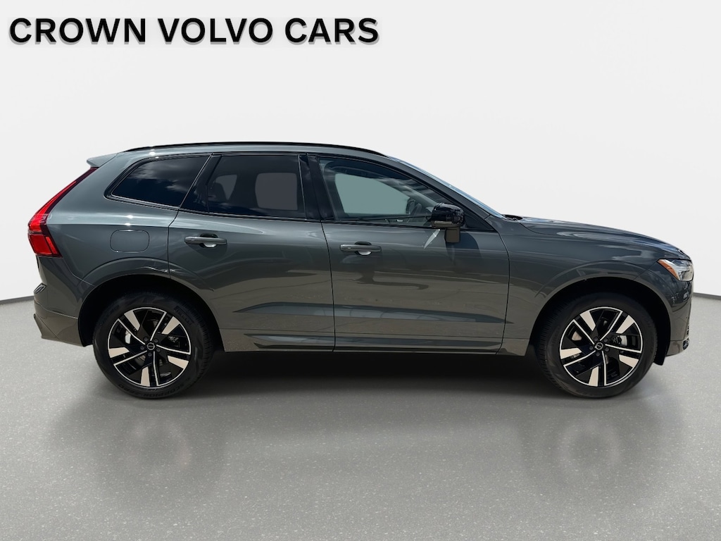 New 2026 Volvo XC60 B5 Core SUV