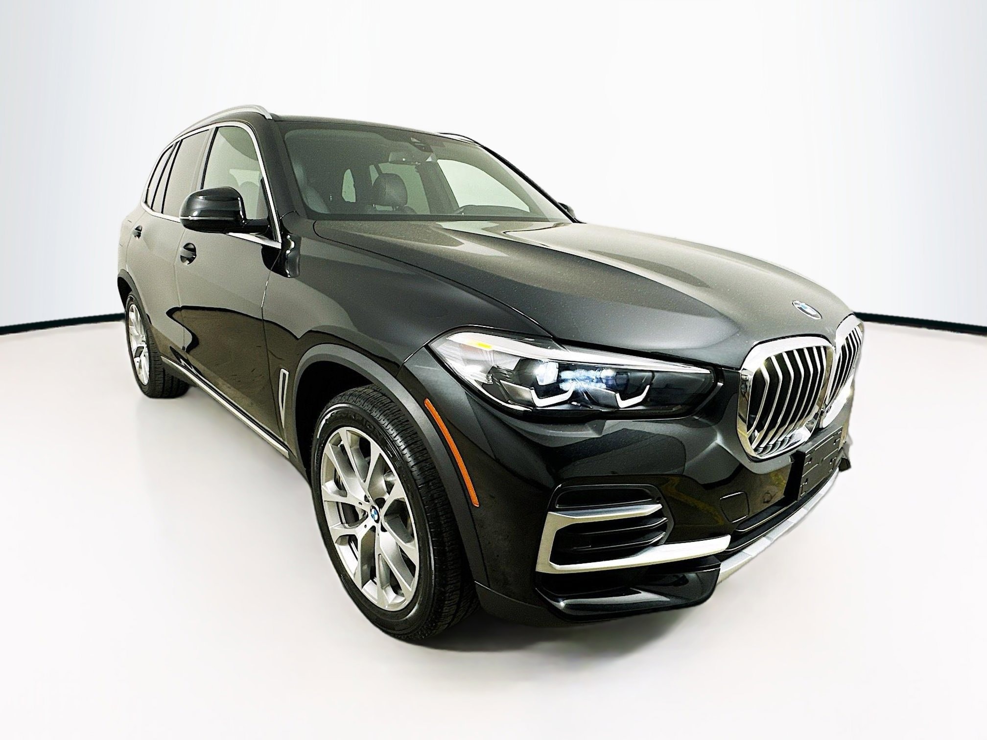 2022 BMW X5 40i's photo
