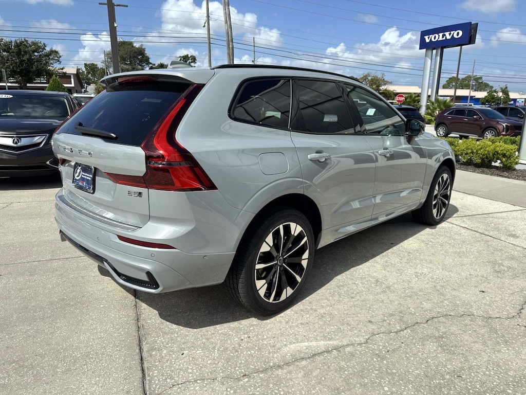 New 2026 Volvo XC60 B5 Plus SUV