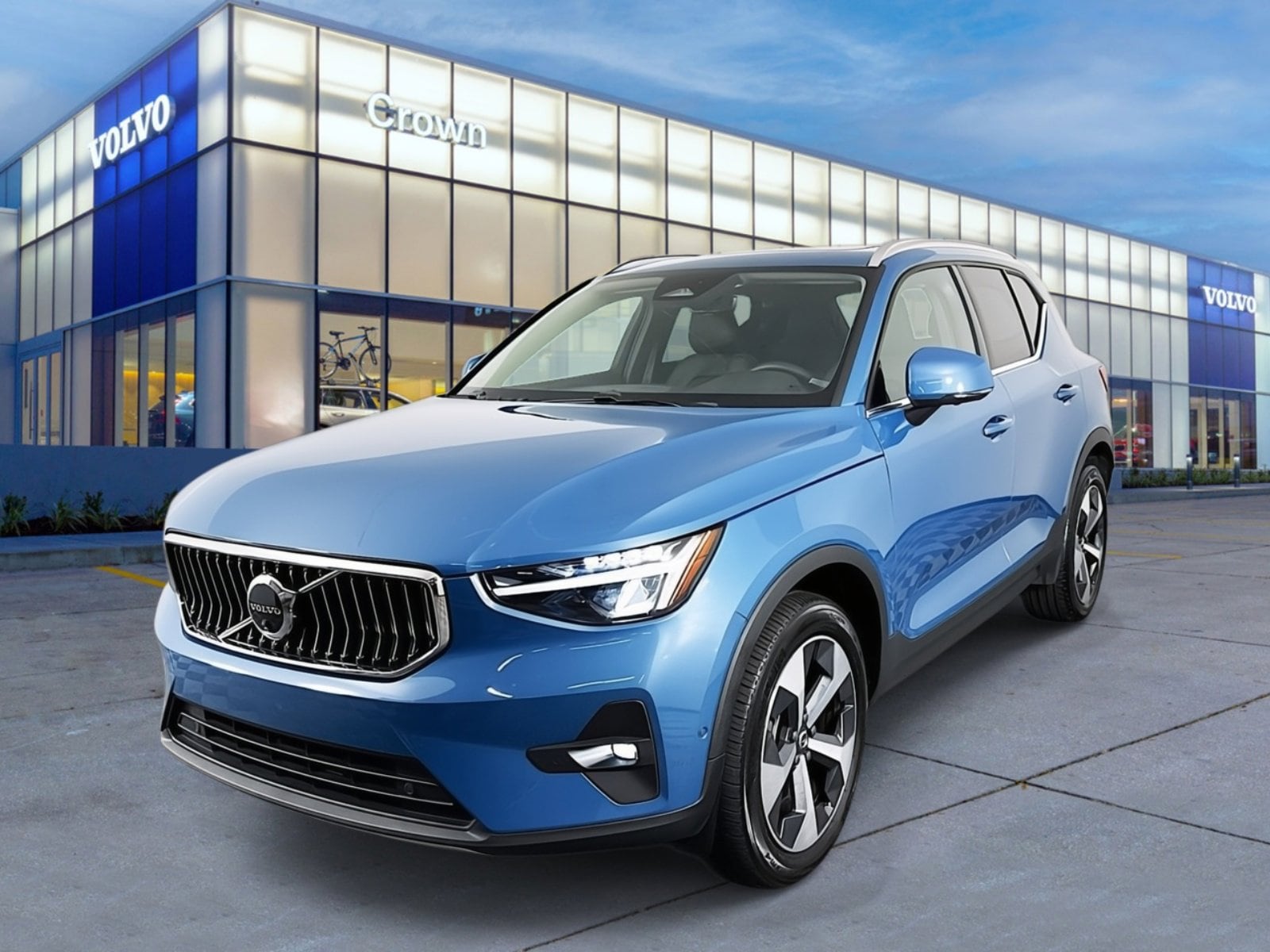 2024 Volvo XC40 B5 Plus Bright